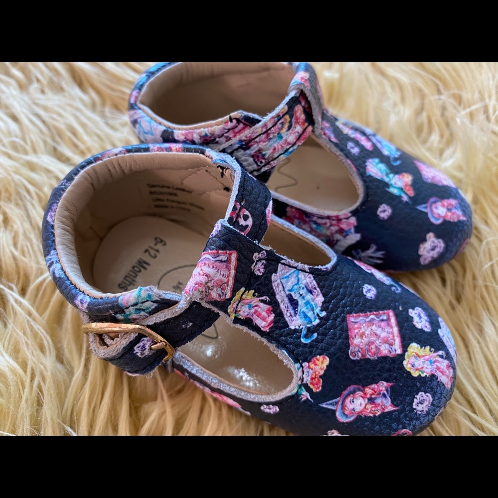 Hocus Pocus 6 to 12 month Little Penguin T Straps